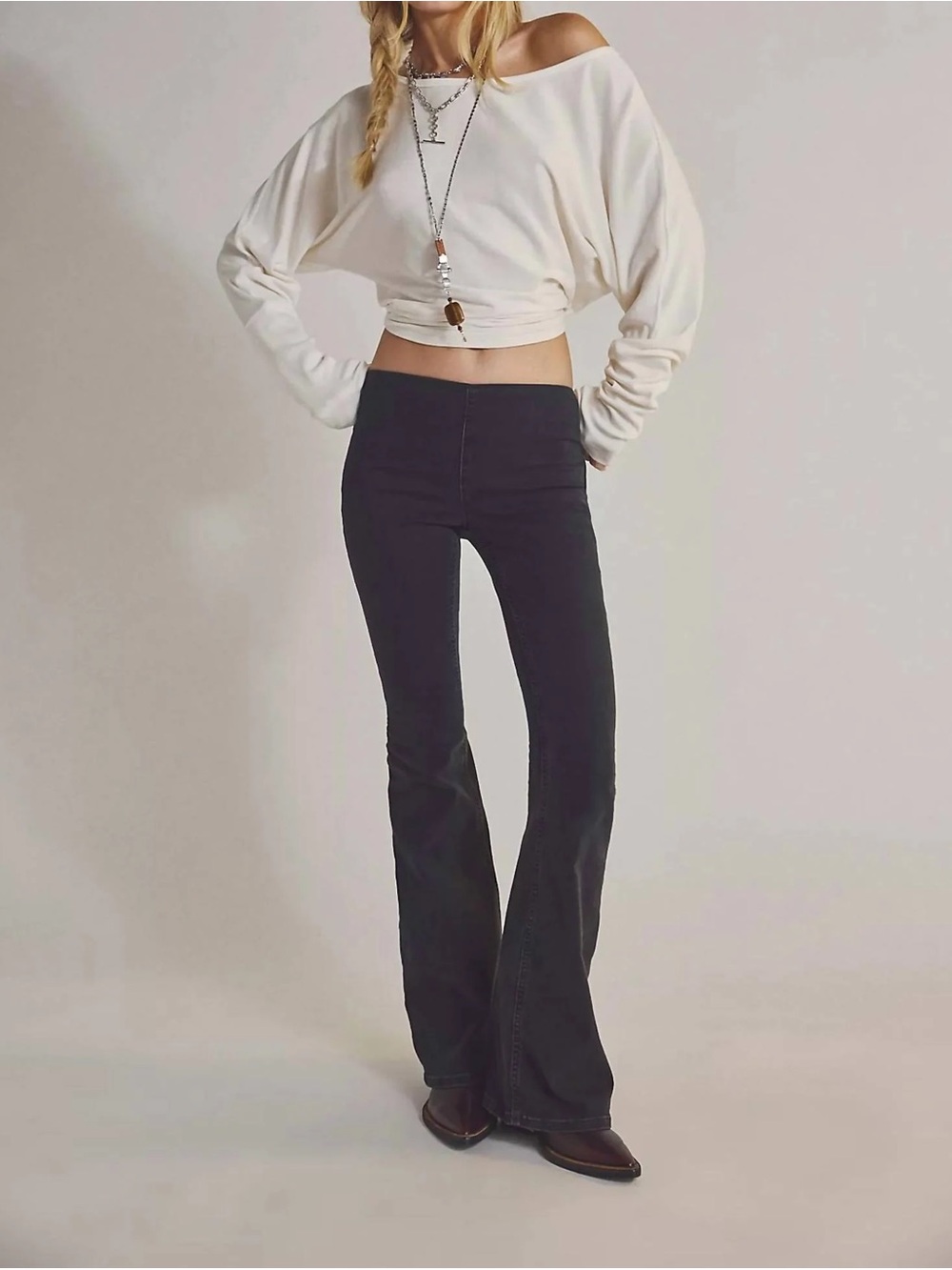 Free People We The Free Penny Pull On Flare Jeans 30 Washed Black Stretch Boho